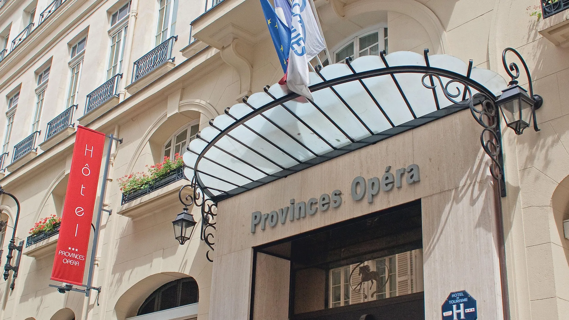 Bleues Provinces Opera 3* Paris